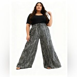 Torrid Wide Leg Crop Pants Elastic Waist Drawstring Plus Size 2